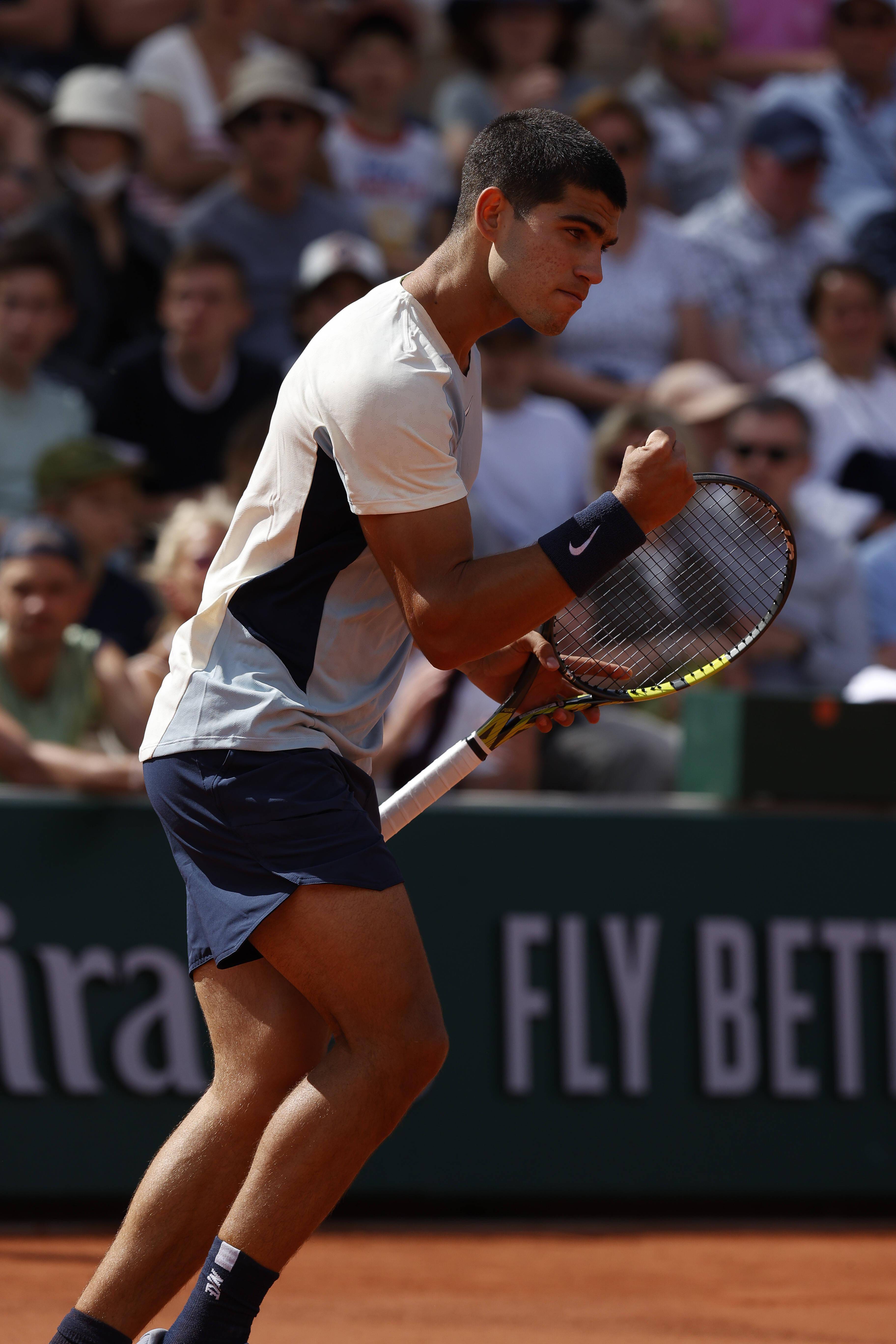 关于欧洲网球队绝杀英国网球队，阿尔卡拉斯惊艳世界的信息