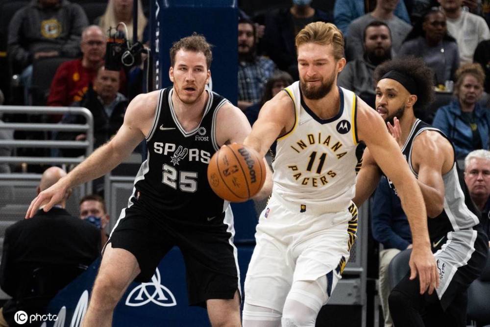 凯尔特人轻取马刺，萨博尼斯一己之力扛起全队