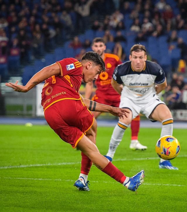 惊天逆转！滚球预测战队挺进四强的简单介绍