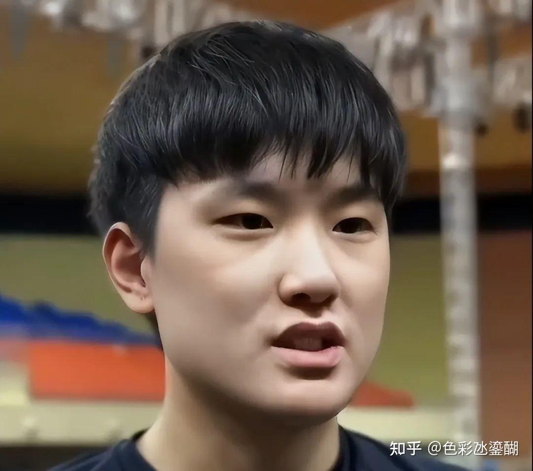 韩国队横扫日本队，黄鸭组合状态火热的简单介绍