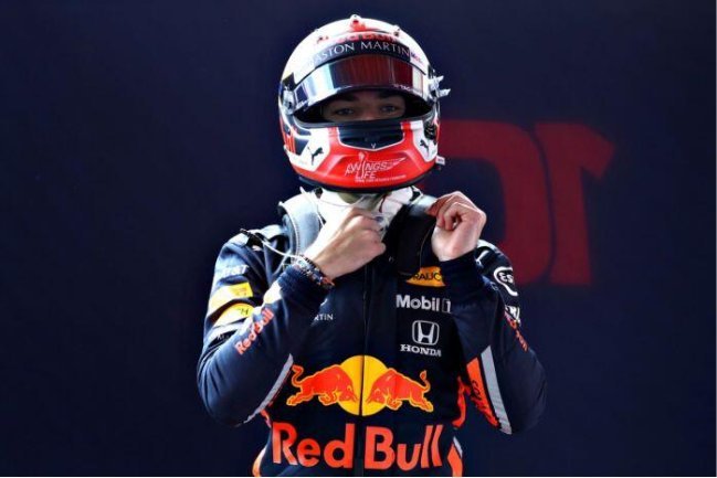 红牛二队绝杀迈凯伦,拉塞尔扛起全队 红牛二队绝杀迈凯伦,拉塞尔扛起全队