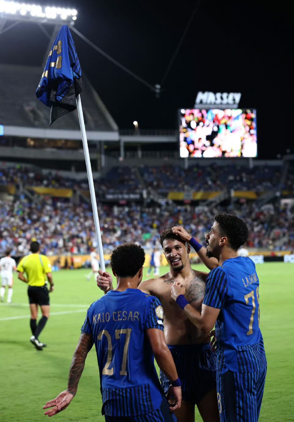 AC米兰完胜曼城，基米希带队取胜