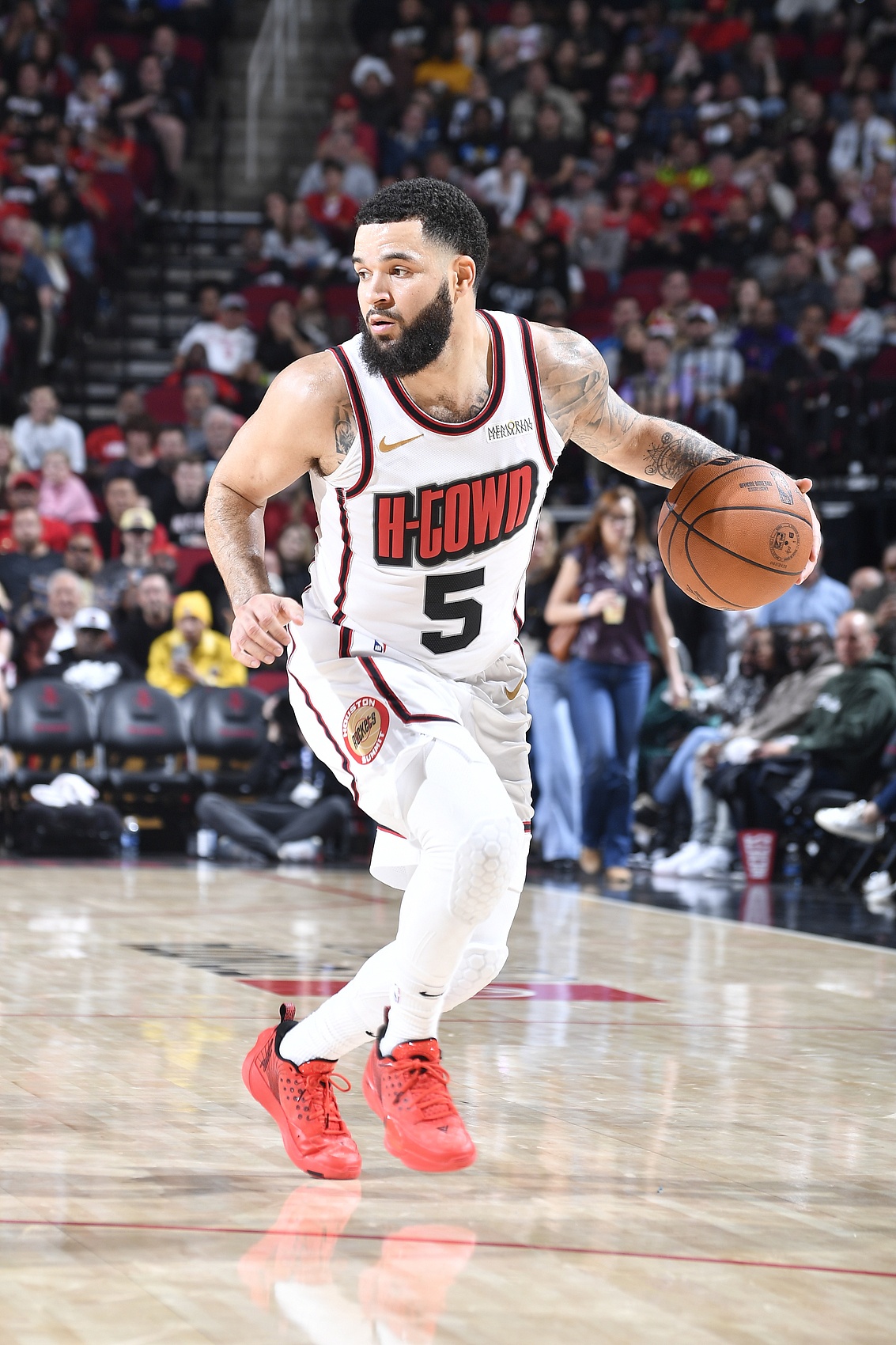 北京队轻取辽宁队,范弗利特点燃赛场 北京队轻取辽宁队,范弗利特点燃赛场