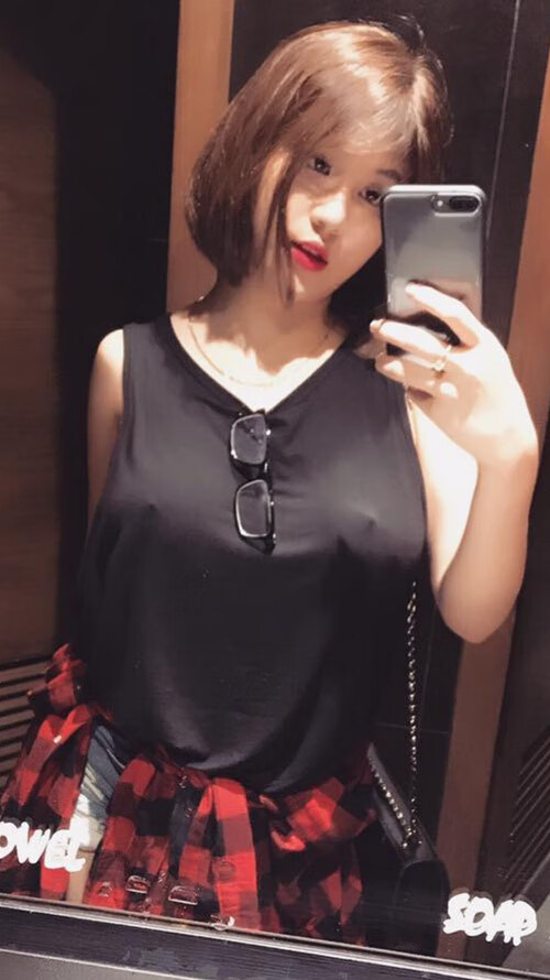 鏖战与惊艳,威廉姆斯与哈斯的角力,皮亚斯特里一鸣惊人