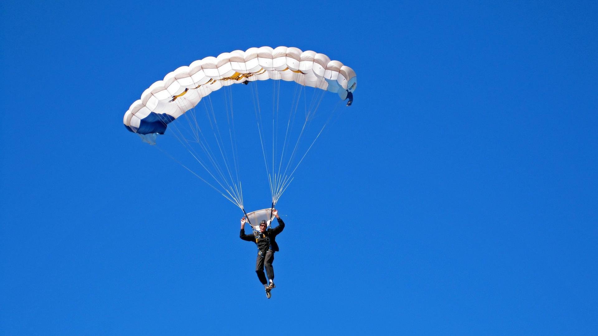 当风格吞没天赋,当个性碾碎机器,足球世界里的两场非典型征服