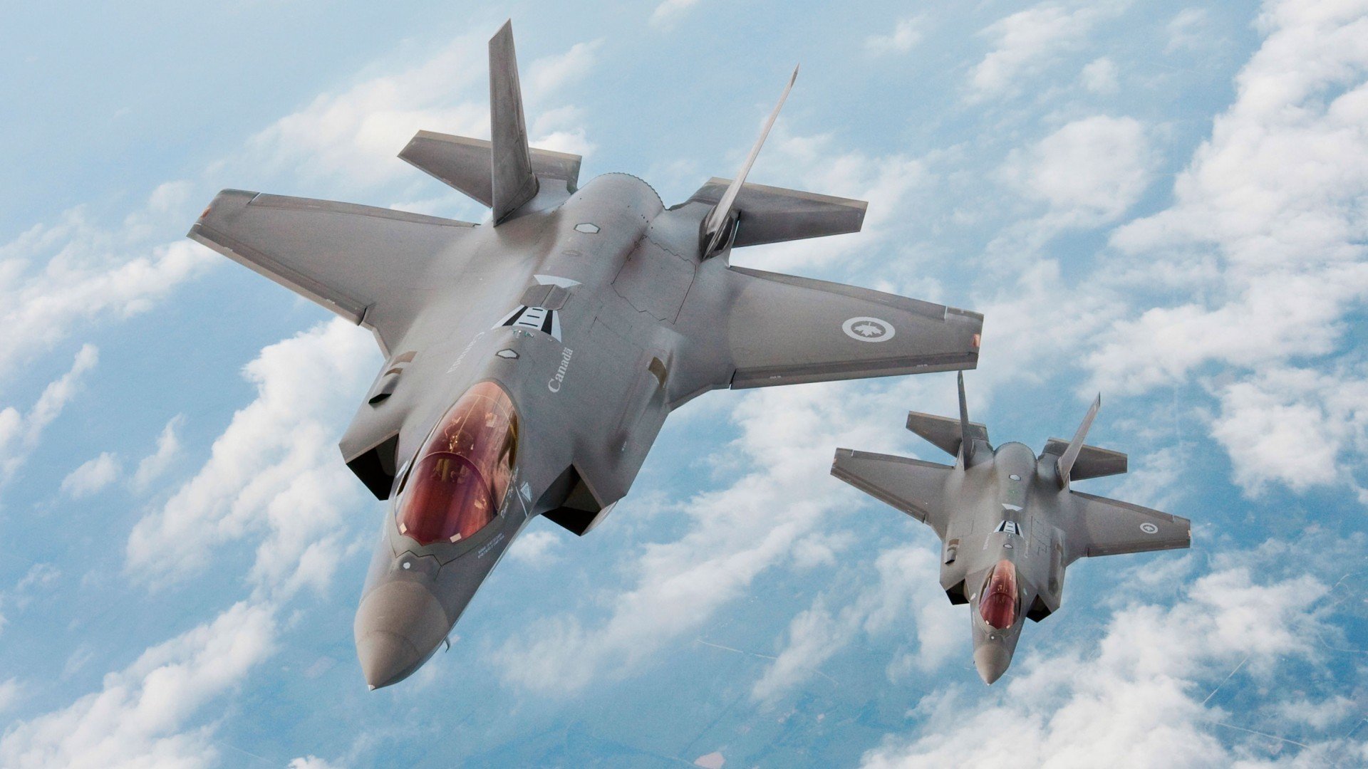 当红牛角遇上天蓝条纹，欧冠半决赛的文明交锋