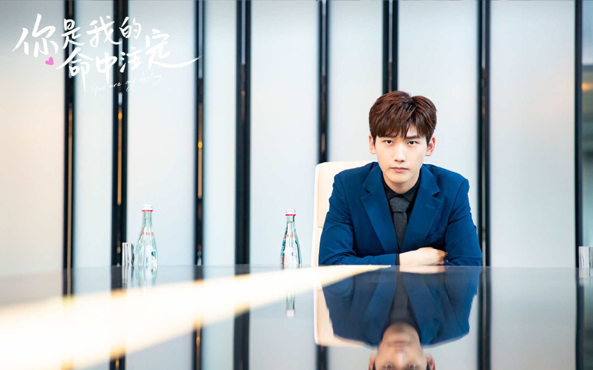 巨星之光与草根之焰,足球世界的两种价值证明