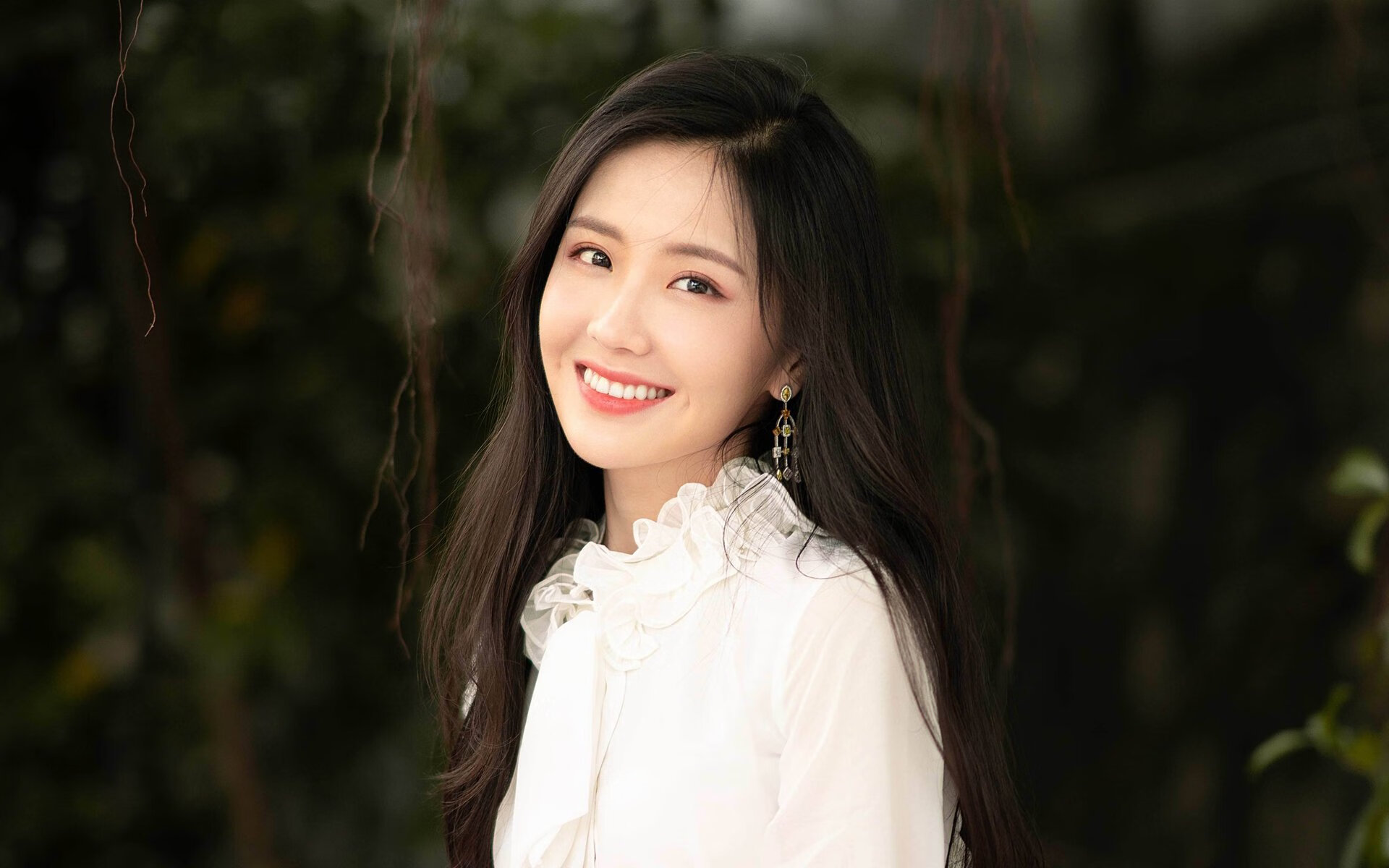 冰火两重天，福登惊艳绝杀点燃赛场，马里稳如磐石横扫澳大利亚